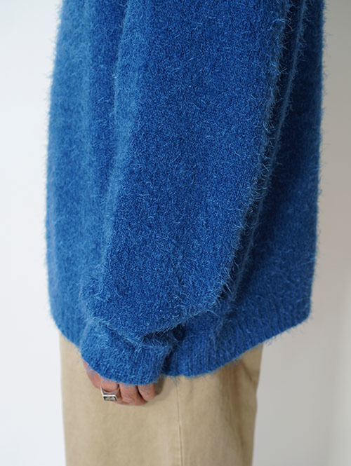 MALIBU FARM SHAGGY KNIT Crew- Blue