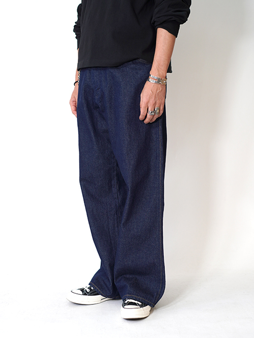 Wrangler　ワイド デニムパンツ