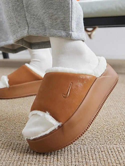 Nike ナイキ カーム エレベーション ファー HV8560-200 Brown