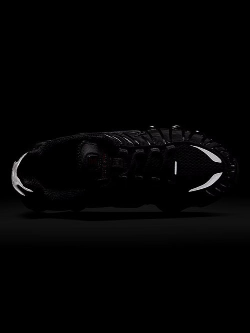 【NIKE】W NIKE SHOX TL　ナイキ　BLACK　AR3566002 