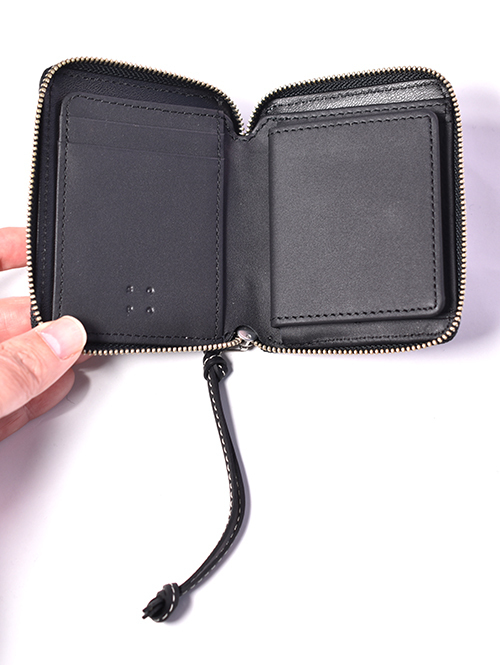 SOPO ROUND ZIP PURSE - Black