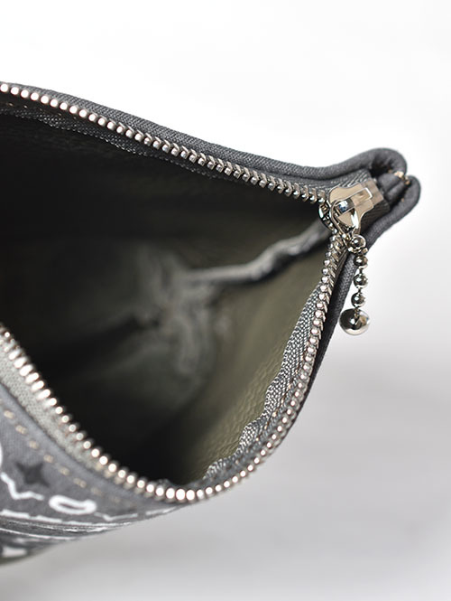 CROSSED ARROWS  バンダナ柄 ポーチ