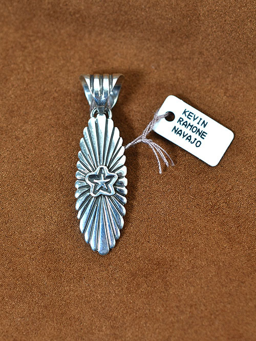 Navajo　Kevin Ramone スターペンダントトップ