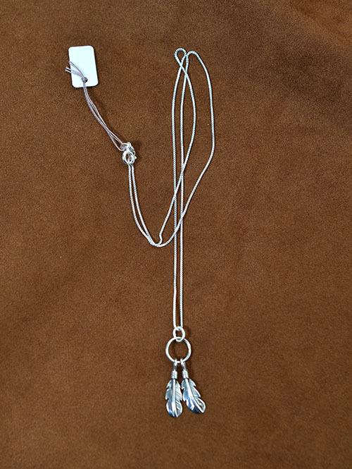 Navajo　Dable Feather Necklace
