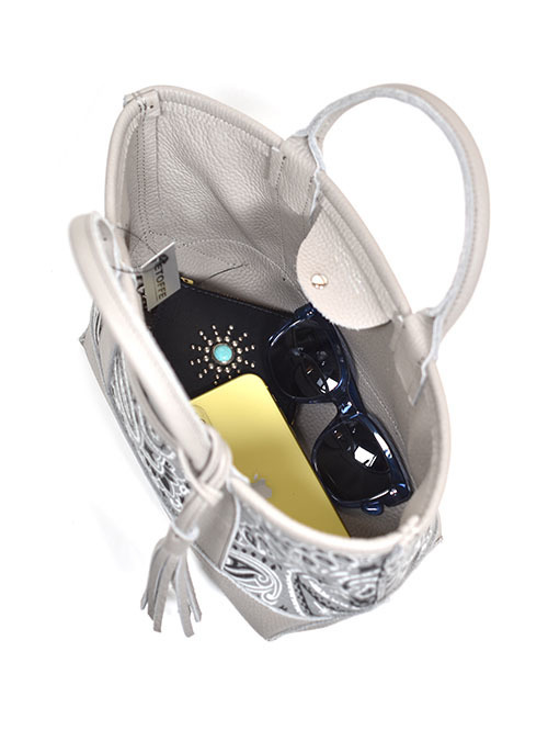 CROSSED ARROWS バンダナ柄 レザートートバッグ（Grey）