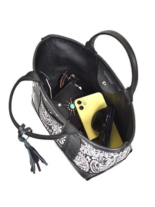 CROSSED ARROWS バンダナ柄 レザートートバッグ（Black）