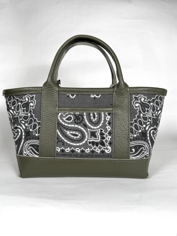 CROSSED ARROWS バンダナ柄 レザートートバッグ（Olive Green）