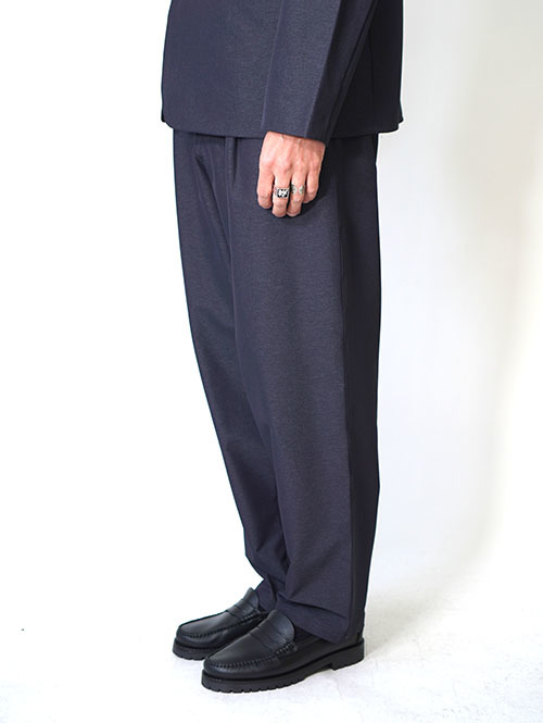 SALUTE HELM N/Peダブルクロスストレッチ ワンタックワイドパンツ (66003) - Charcoal