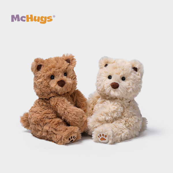 Mchugs Raffles Bear Hugs（マックハグス）　ラッフルズベアハグス　ハグしているくま　熊