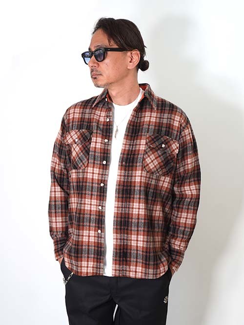 Etoffe Vintage  ST JOHN'S BAY Plaid Shirt