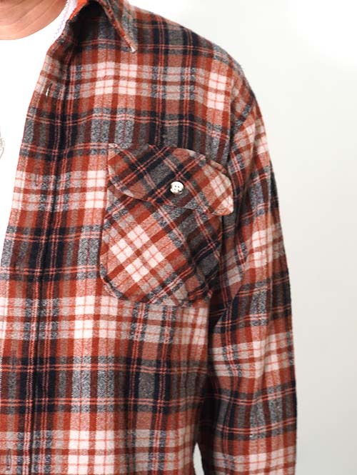 Etoffe Vintage  ST JOHN'S BAY Plaid Shirt