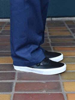 VANS Authentic LEATHER BLACK/TRUE WHITE (VN000EGABPB)