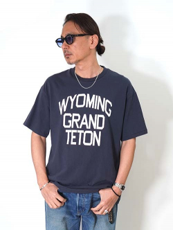 ILL ONE EIGHTY  WYOMING GRAND TETON Tee - Black