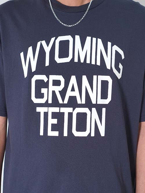 ILL ONE EIGHTY  WYOMING GRAND TETON Tee - Black