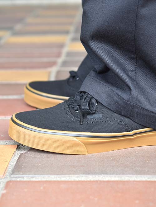 VANS Authentic -BLACK/BLACK/GUM/ヴァンズ オーセンティック - ブラックガム