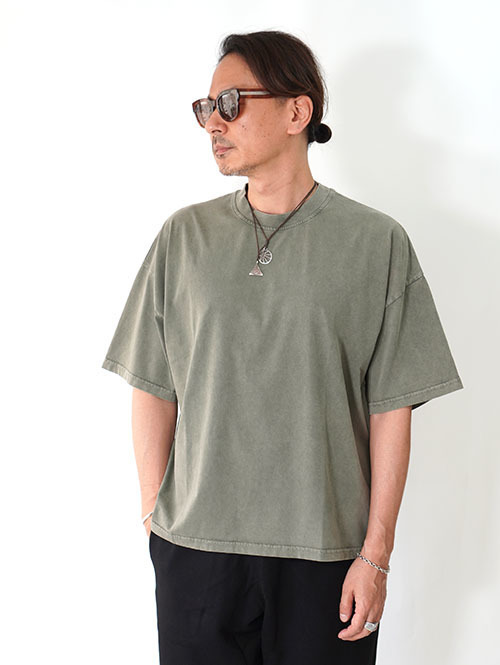 W.A.T.C STUDIO  Oversized boxy Tee - Vintage Olive