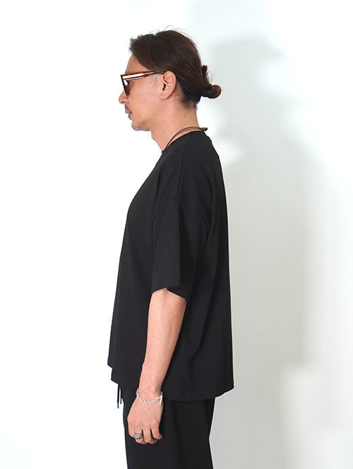 W.A.T.C STUDIO  Oversized boxy Tee - Black