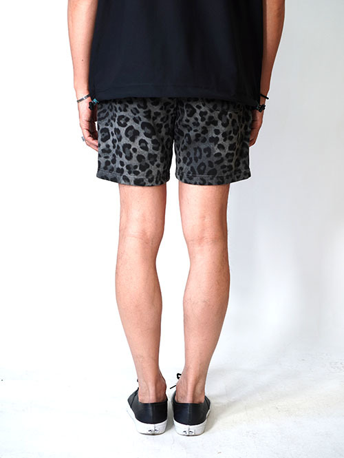 ILL ONE EIGHTY LEOPARD SWEAT SHORTS - Black