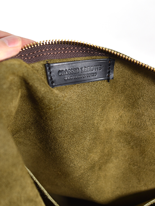 CROSSED  ARROWS フラワースタッズ　 レザーショルダーバッグ 　KHAKI
