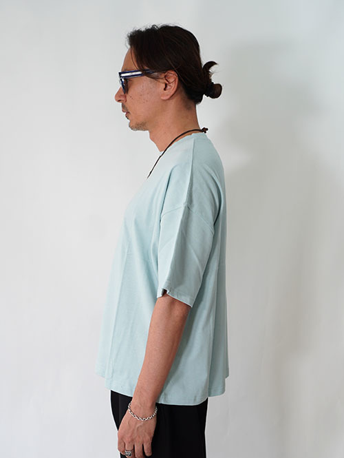 W.A.T.C STUDIO  Oversized boxy Tee - Cold Blue