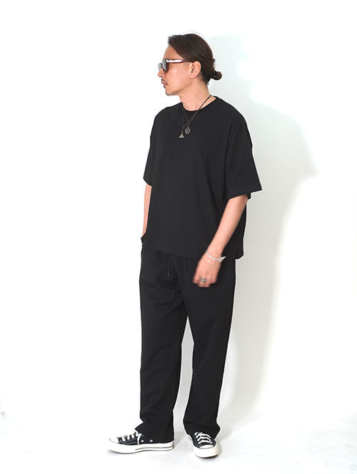 W.A.T.C STUDIO  Oversized boxy Tee - Black