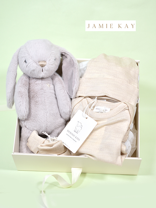 JAMIE KAY(ジェイミーケイ) 【箱入り】MERINO KIDSプレミアムギフト4点セット＜ボディスーツ&ビーニー&ソックス&Penelope30cm＞