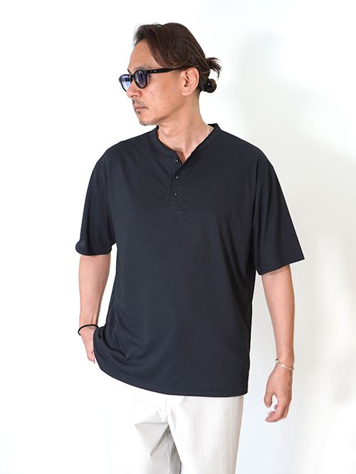 SALUTE HELM  マルーデコットン 20S 天竺 ヘンリーTee - Black　再入荷