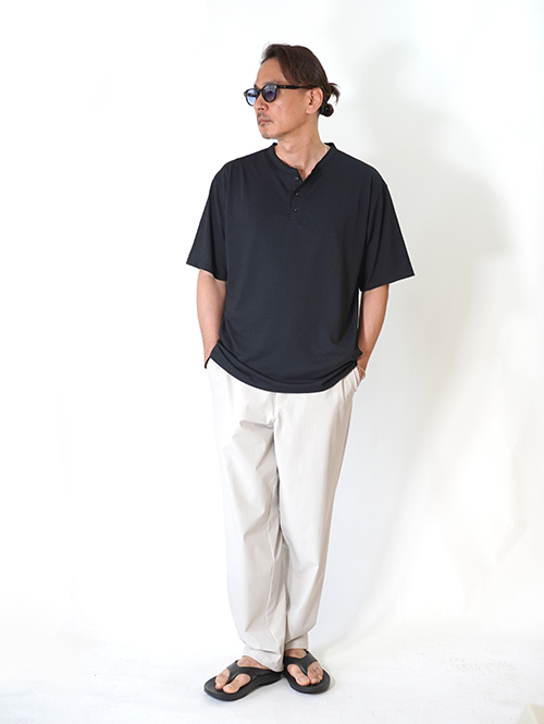 SALUTE HELM  マルーデコットン 20S 天竺 ヘンリーTee - Black　再入荷