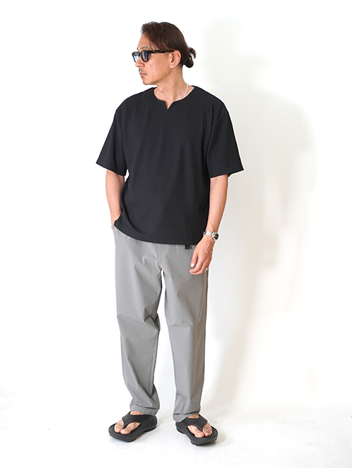 SALUTE HELM  ワッフル キーネック Tee (76004) - Black