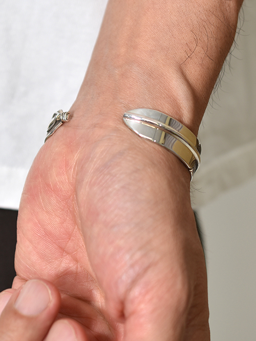 Navajo John Nelson Feather Silver Bangle
