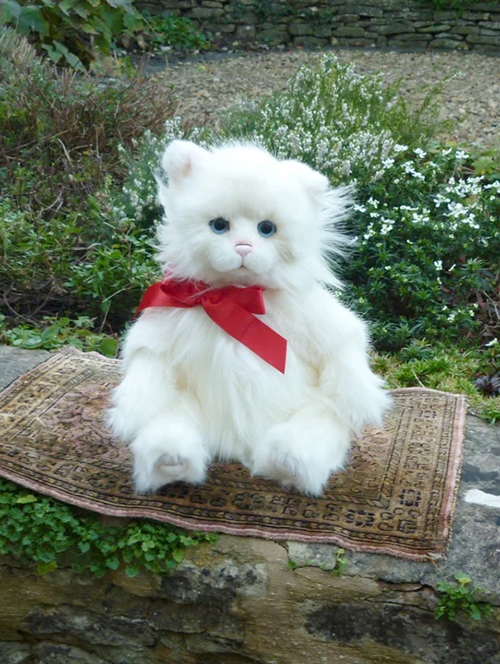 Charlie Bears (チャーリーベアーズ）　Potton(ポットン)ねこ　白色　ねこのぬいぐるみ　しろいねこ