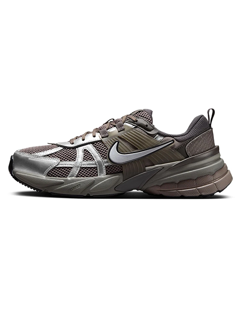 最終セール　NIKE/ナイキ/V2K RUN/HQ1678-200