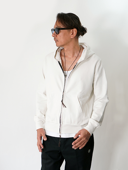 REMI RELIEF  |  SP加工裏毛ZIPパーカー - Off White
