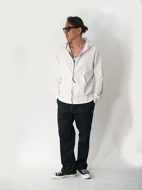 REMI RELIEF  |  SP加工裏毛ZIPパーカー - Off White