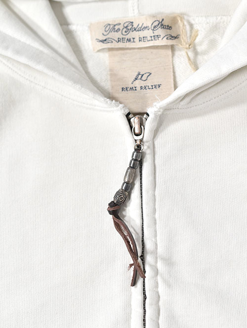REMI RELIEF  |  SP加工裏毛ZIPパーカー - Off White