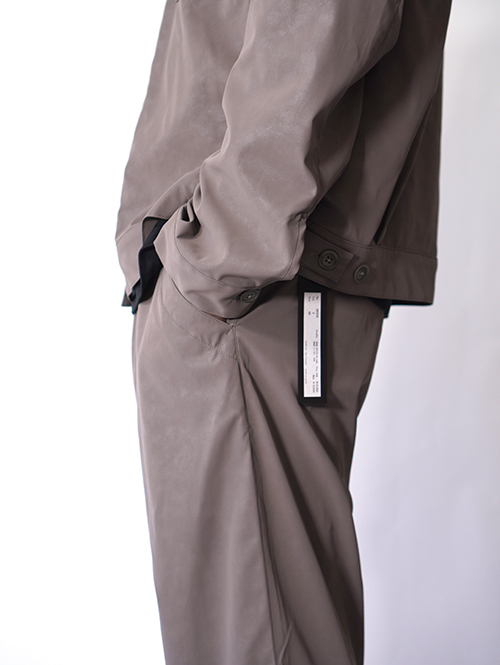 SALUTE HELM  |  ビンテージ フェイクレザー シャーリング ワイドパンツ (66506) - Khaki