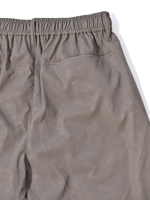 SALUTE HELM  |  ビンテージ フェイクレザー シャーリング ワイドパンツ (66506) - Khaki