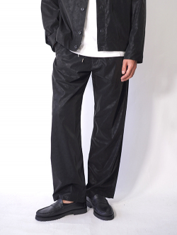 SALUTE HELM  |  ビンテージ フェイクレザー シャーリング ワイドパンツ (66506) - Black