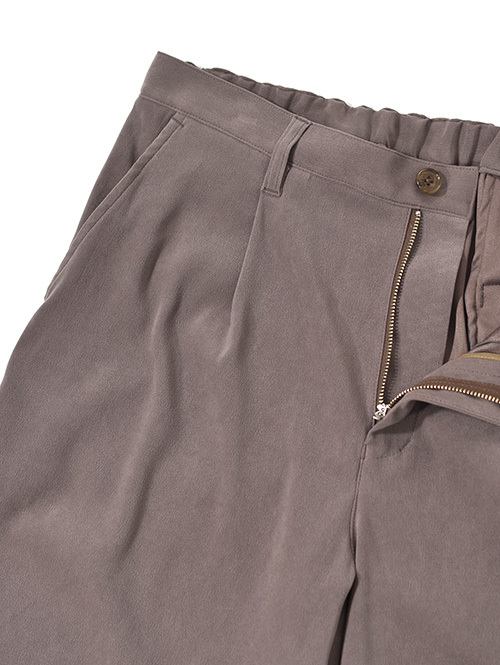 SALUTE HELM  |  Pe ピーチギャバ ワンタック ワイドパンツ (65507) - Khaki Beige