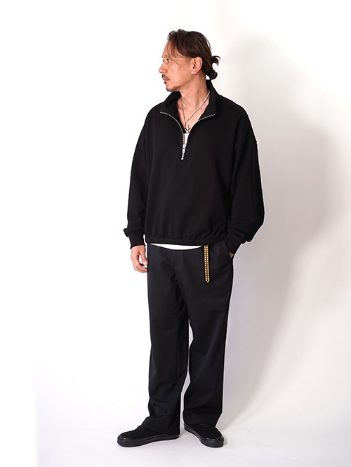 W.A.T.C STUDIO  |  Oversized boxy 1/4 Zip Sweater - Black