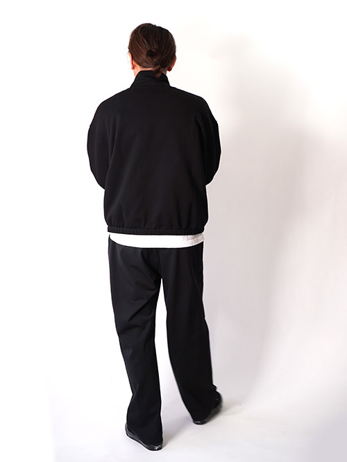 W.A.T.C STUDIO  |  Oversized boxy 1/4 Zip Sweater - Black